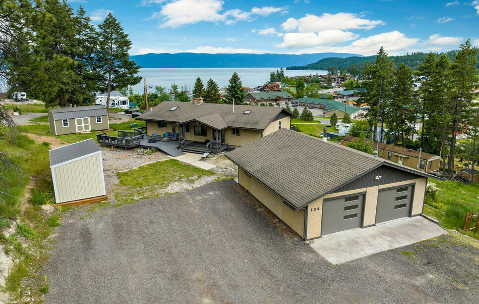 124 Woodacres Drive, Lakeside