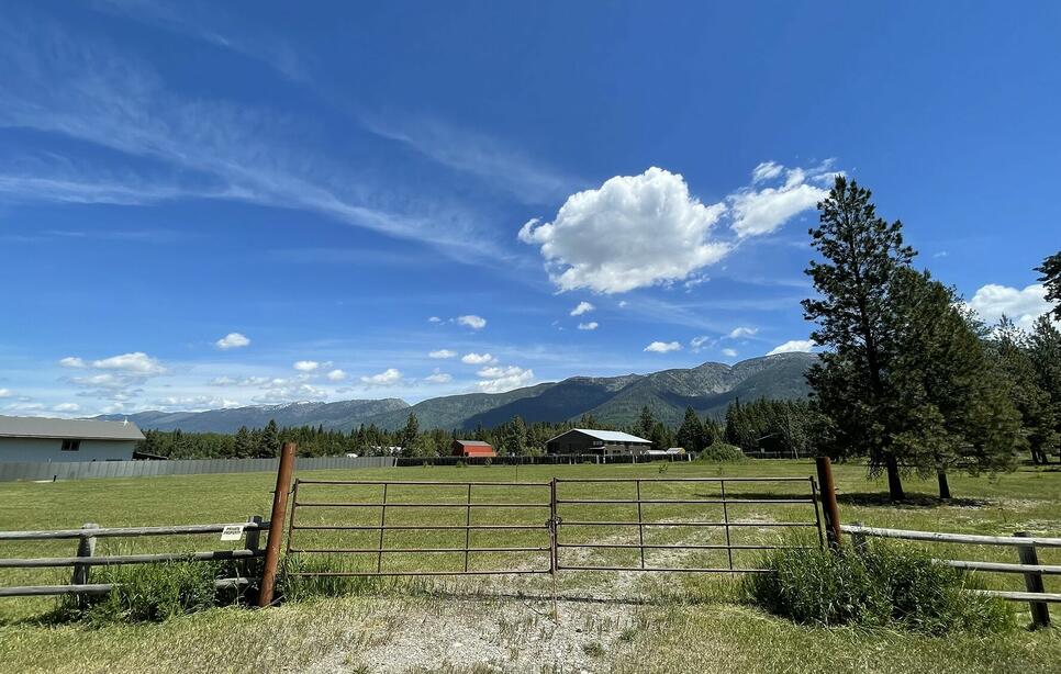 12022 Mt Highway 83, Bigfork