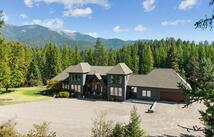 379 Lake Loop Drive, Kalispell