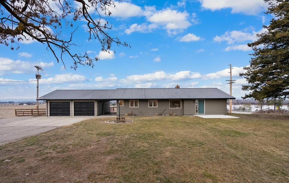 2810 Mt Highway 35, Kalispell