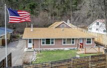 34 & 42 Happy Hollow, Somers