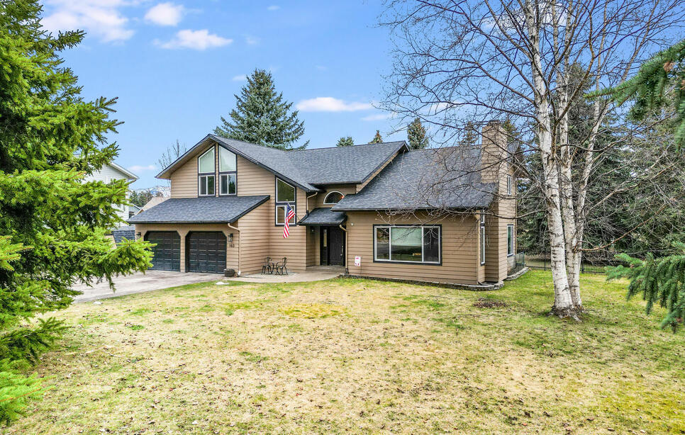 163 Crestview Drive, Bigfork