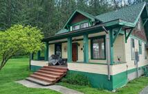 109 Pinkham Avenue N, Eureka