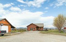 136 Berger Lake Way, Eureka