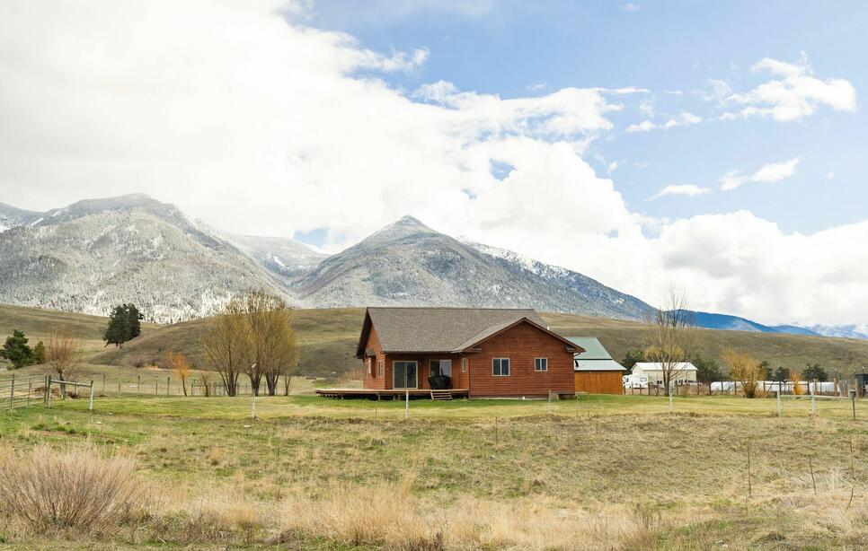 136 Berger Lake Way, Eureka