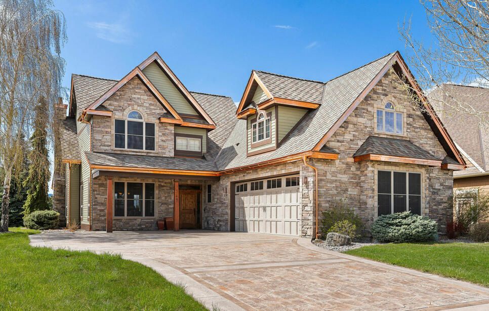 1363 Lake Pointe Drive, Bigfork
