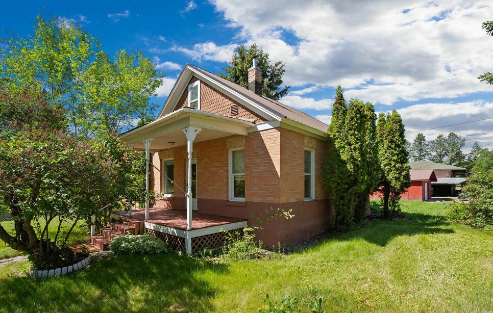 806 7th Avenue W, Kalispell