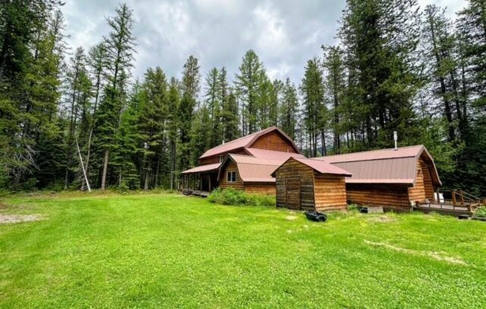 14715 Us Highway 2 E, Essex