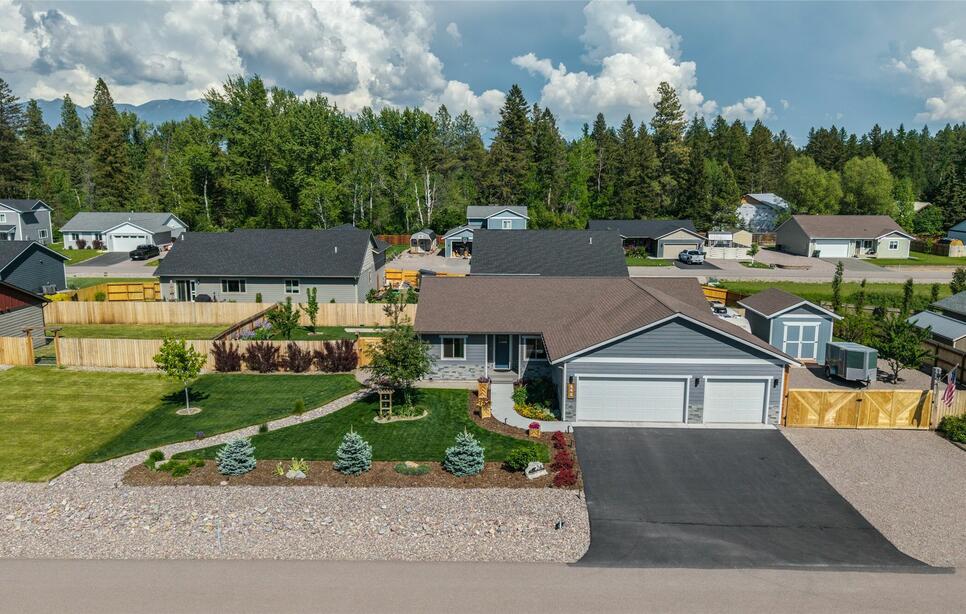 242 Kendal Loop, Kalispell