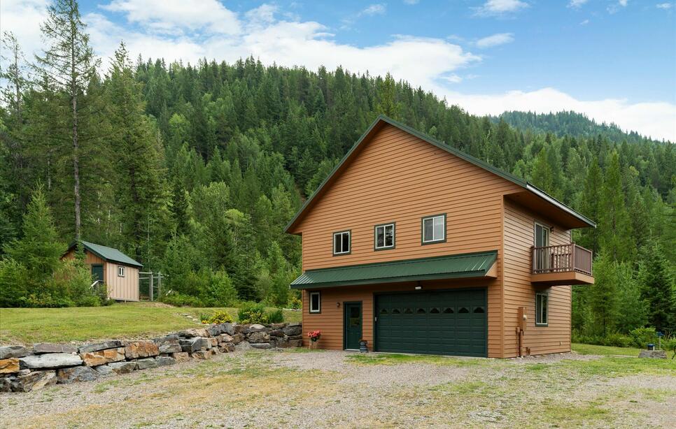 3945 North Fork Road, Columbia Falls