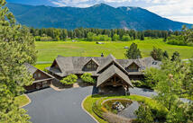 2347 Middle Road, Columbia Falls