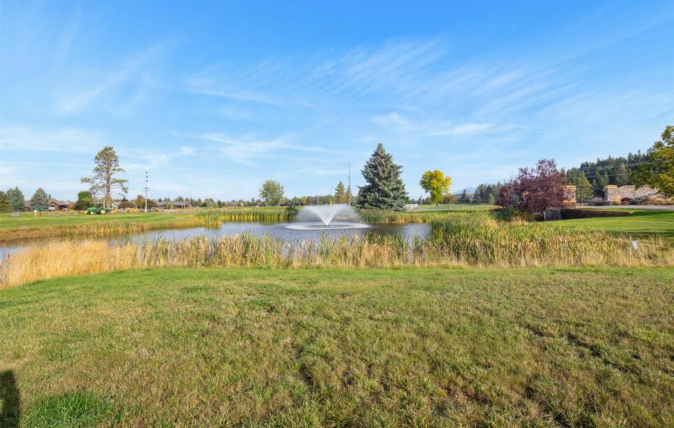 1427 Lake Pointe Drive, Bigfork