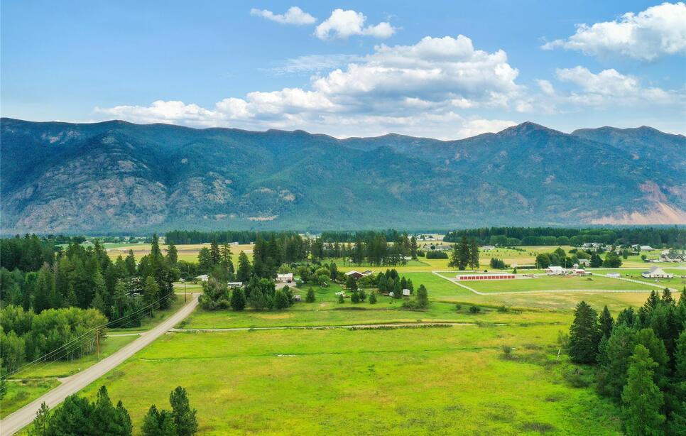 474 Trap Road, Columbia Falls