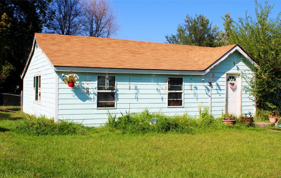 1104 5th Street E, Polson