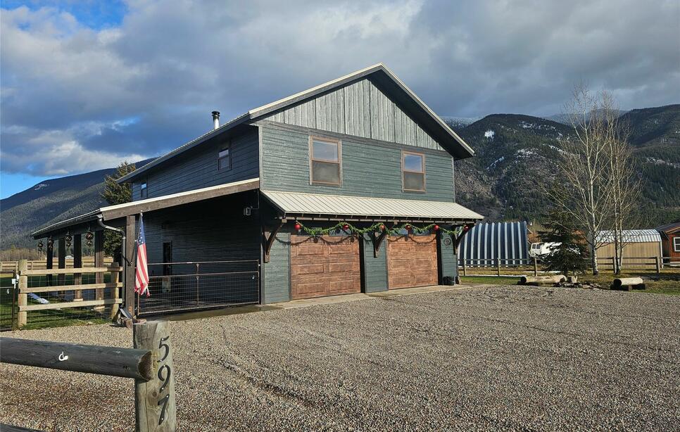 597 Eckelberry Drive, Columbia Falls