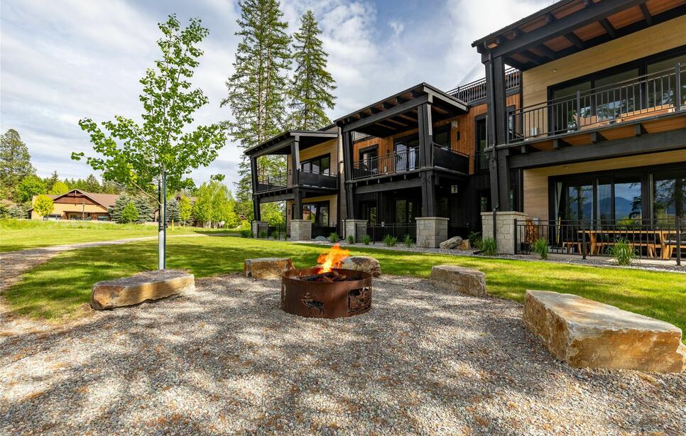 317 Akers Lane, Whitefish