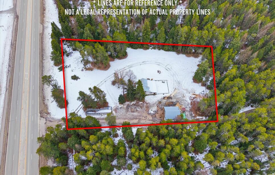 9590 Us Highway 2 E, Martin City