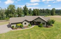 1398 Waters Edge Way, Columbia Falls