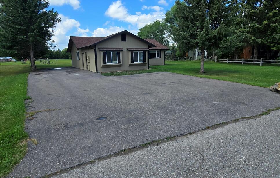 692 Shadow Lane, Kalispell