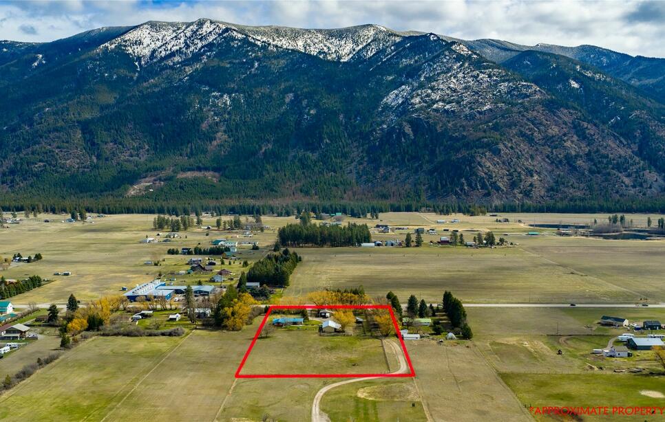 3075 Mt Hwy 206, Columbia Falls