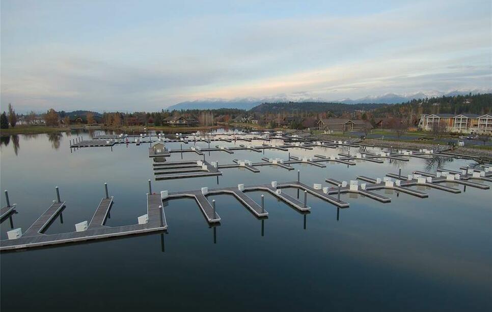 A-5 Eagle Bend Yacht Harbor. 22', Bigfork
