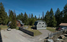 3819 Mt Hwy 40 W, Columbia Falls