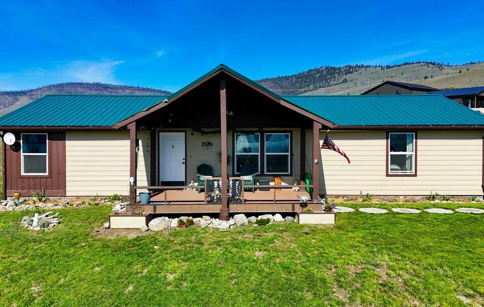 25655 Left Hand Drive, Elmo