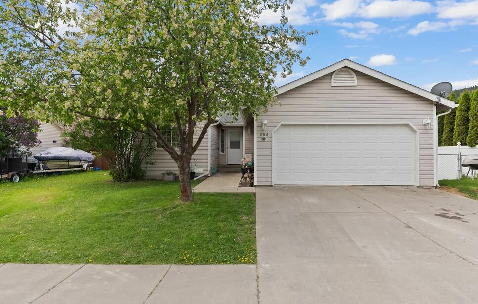 206 Phoenix Street, Kalispell