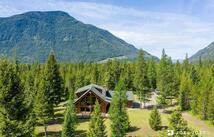 5379 Flathead Ranch Road, Columbia Falls