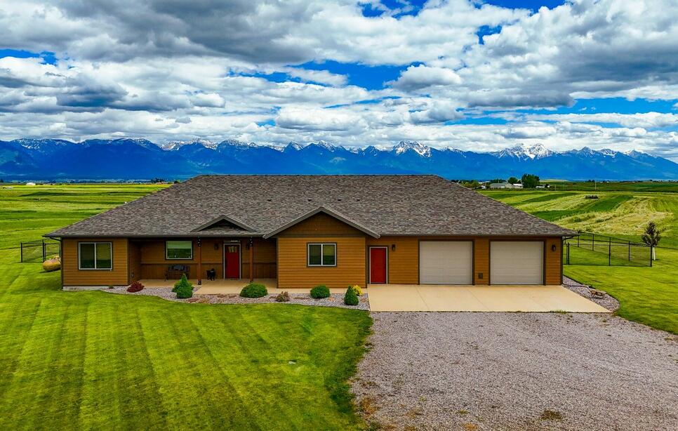 40800 Stinger Road, Ronan