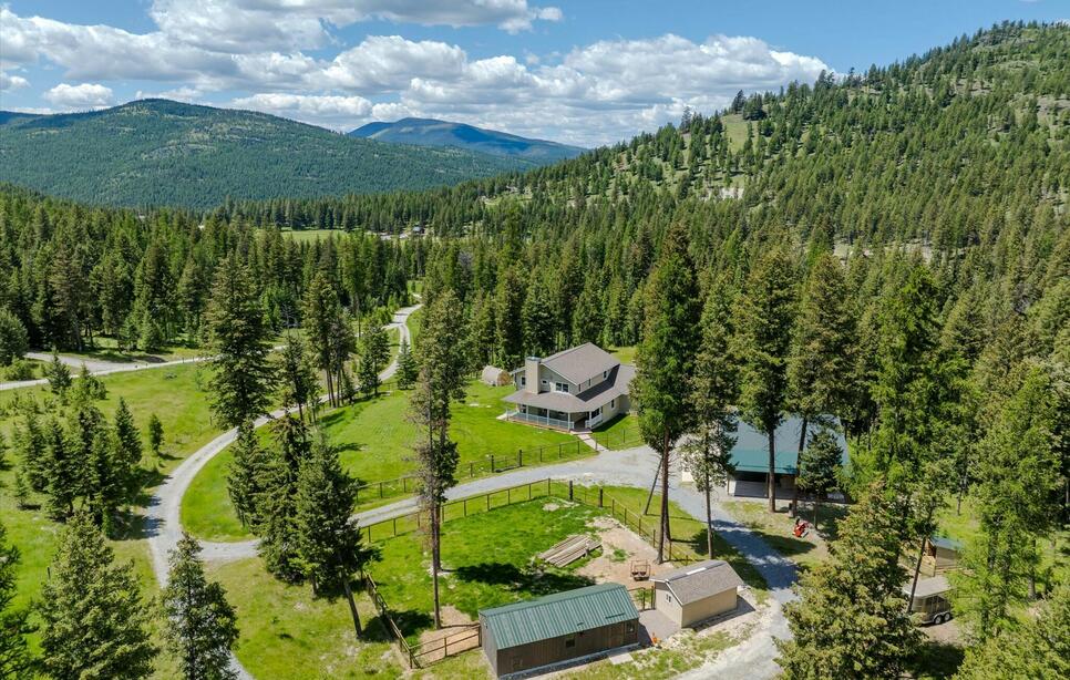100 Seely Lane, Kila