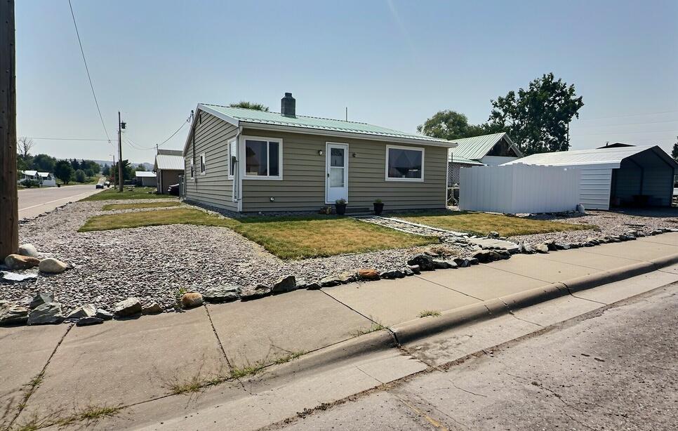 501 9th Avenue W, Polson