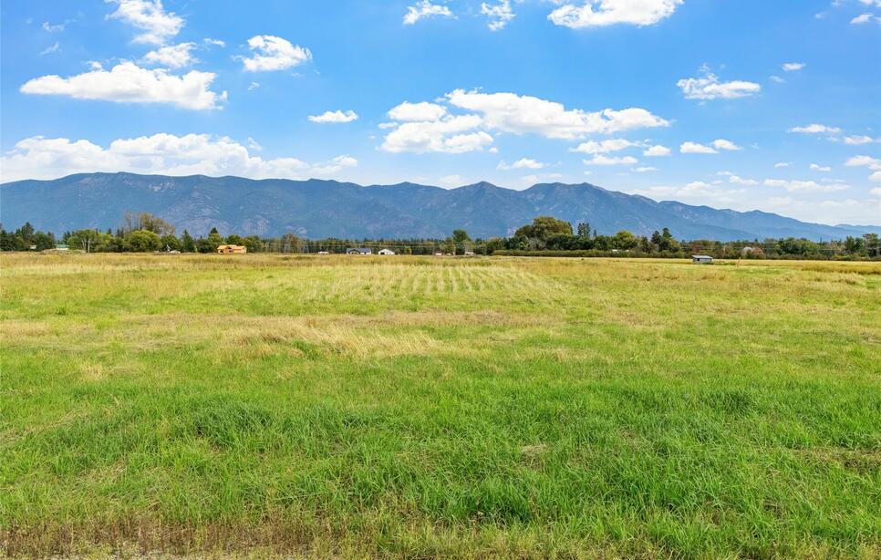 125 Glacier Flats Road, Kalispell
