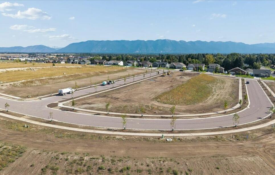 717 Crown Ridge Drive Lot 11, Kalispell