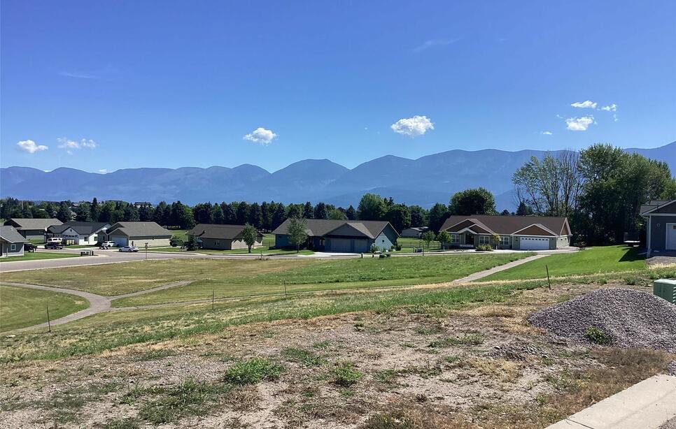 209 Shawnee Lane, Polson