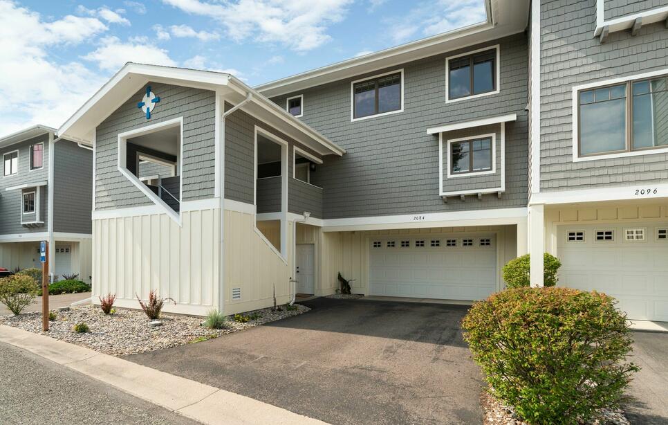 2084 Marina Court, Bigfork