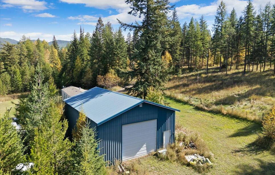 845/855 South Fork Road, Martin City