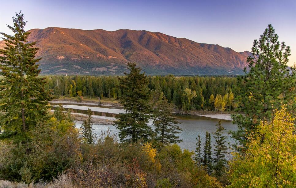 943 Frontage Road, Columbia Falls