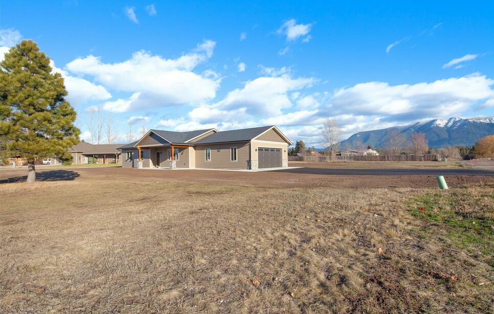 137 Saki Lane, Columbia Falls