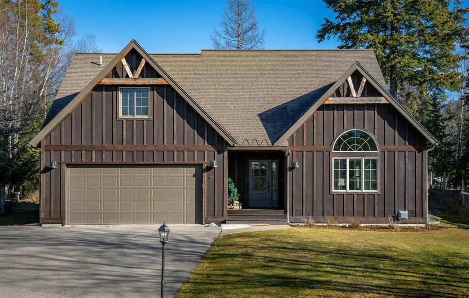1018 Saint Andrews Drive, Columbia Falls