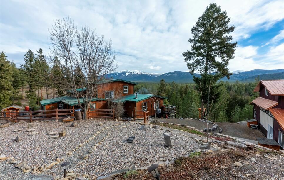 310 High Country Road, Plains