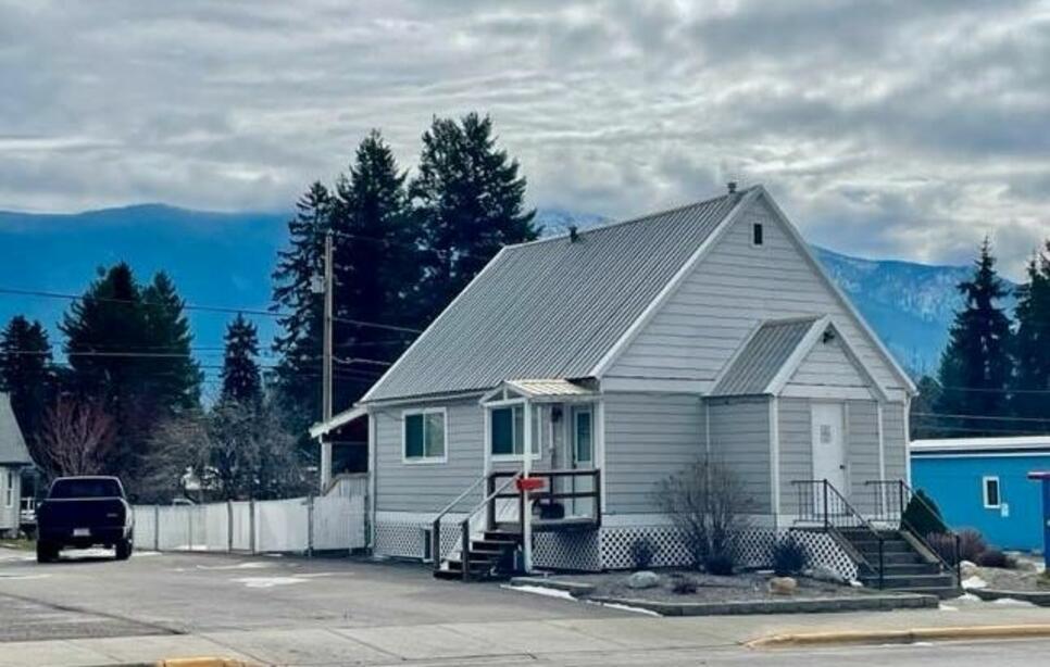 135 Nucleus Avenue, Columbia Falls