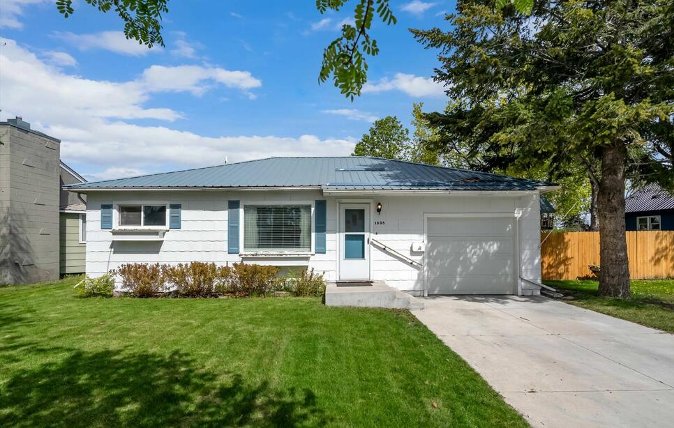 1035 4th Street W, Kalispell
