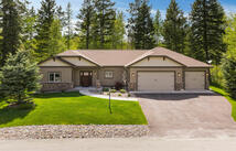 136 Oakmont Loop, Columbia Falls