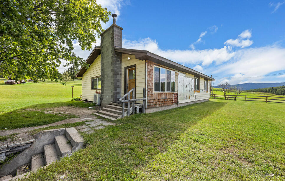 895 Danielson Road, Kalispell