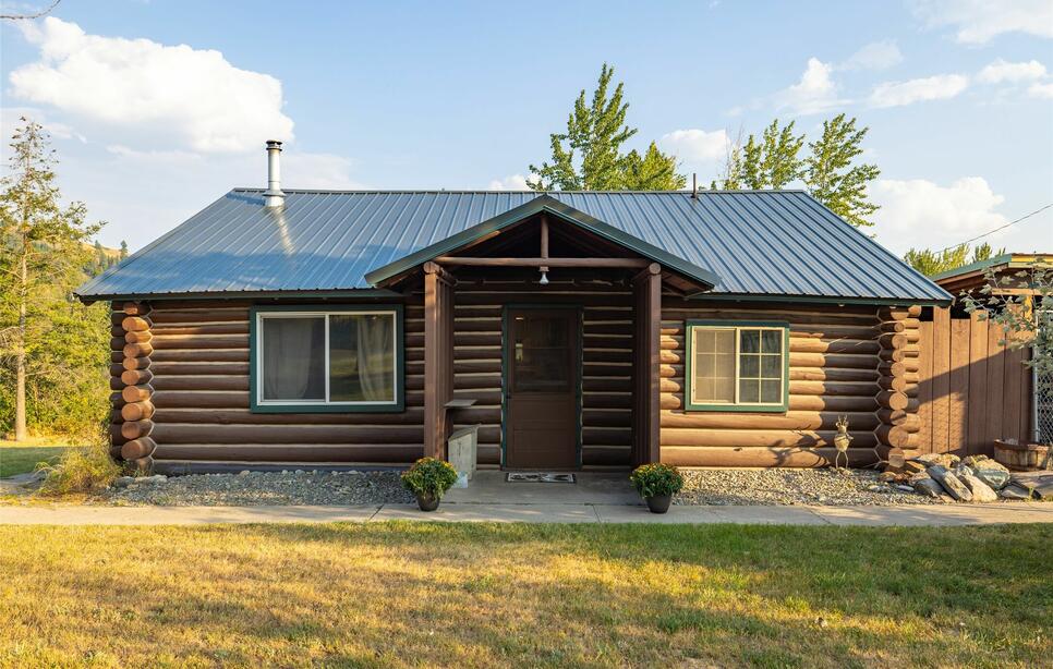 2572 Us Highway 2 W, Kalispell