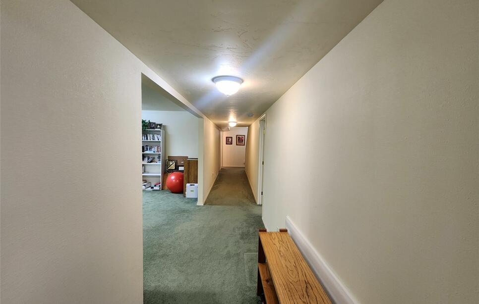 100 Buffalo Stage, Kalispell
