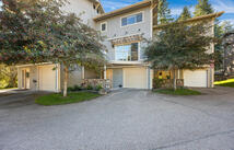 704 Stoner Loop, Lakeside