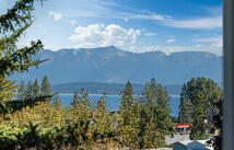 704 Stoner Loop, Lakeside