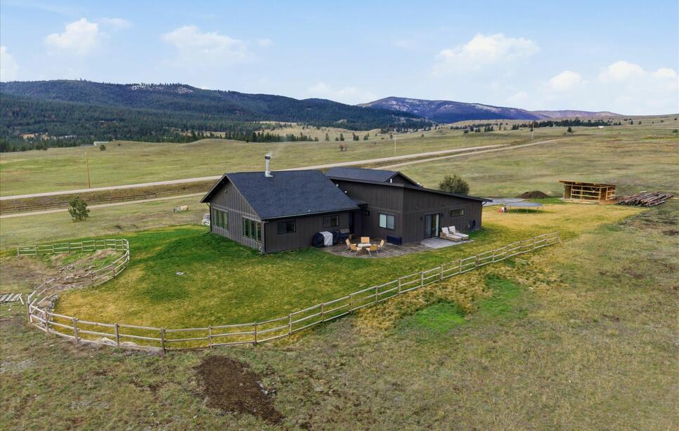 25567 Three Moon Drive, Elmo